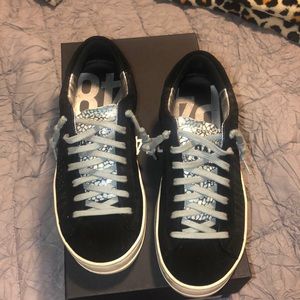 P448 black John sneakers
